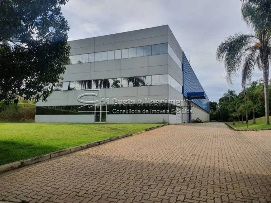 Foto 1 de Galpão/Depósito/Armazém à venda, 2400m² em Sitio Moenda, Itatiba