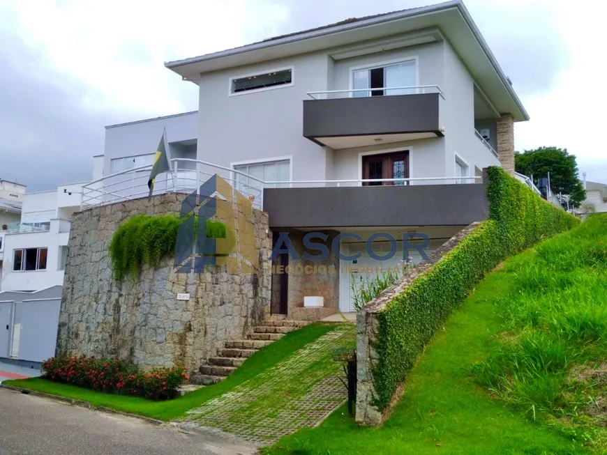 Foto 1 de Casa de Condomínio com 3 Quartos à venda, 320m² em Pedra Branca, Palhoça