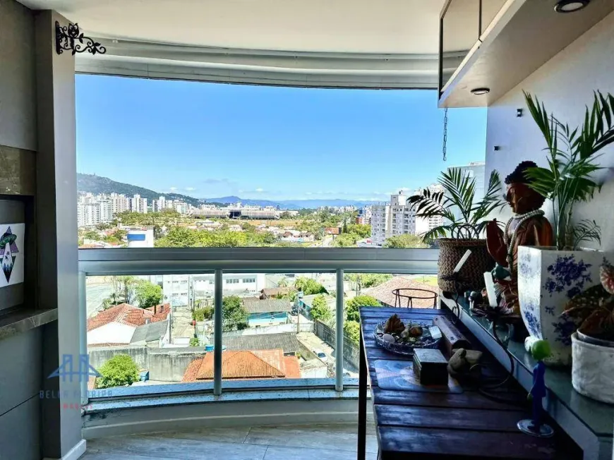 Foto 1 de Apartamento com 2 Quartos à venda, 104m² em Itacorubi, Florianópolis