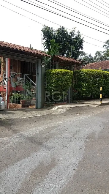 Foto 1 de Casa com 3 Quartos à venda, 227m² em Teresópolis, Porto Alegre