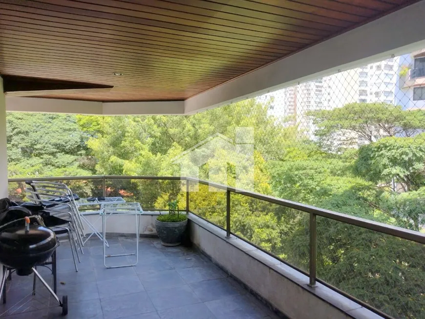 Foto 1 de Apartamento com 4 Quartos à venda, 320m² em Parque Colonial, São Paulo