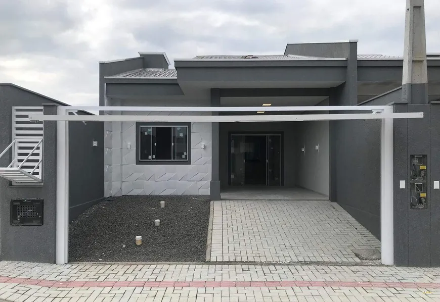 Foto 1 de Casa com 2 Quartos à venda, 89m² em Itacolomi, Balneário Piçarras