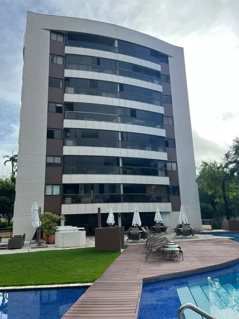 Foto 1 de Apartamento com 4 Quartos à venda, 130m² em Poço, Recife