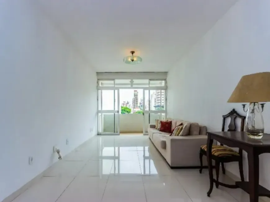 Foto 1 de Apartamento com 3 Quartos à venda, 122m² em Cerqueira César, São Paulo