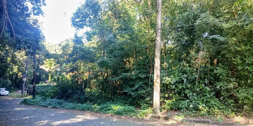 Foto 1 de Lote/Terreno à venda, 1638m² em Corujas, Guapimirim