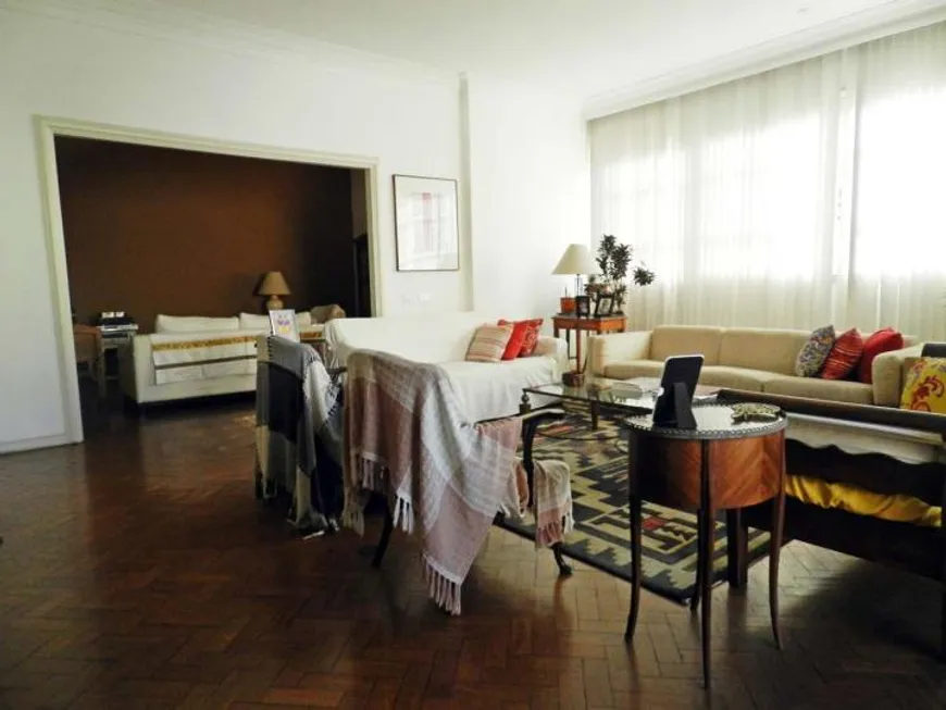 Foto 1 de Apartamento com 3 Quartos à venda, 224m² em Copacabana, Rio de Janeiro