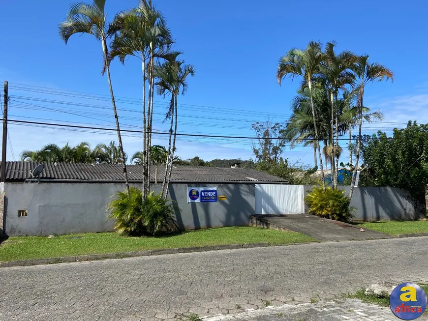 Foto 1 de Casa com 3 Quartos à venda, 150m² em Piçarras, Guaratuba