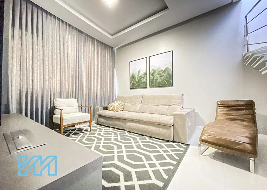 Foto 1 de Apartamento com 4 Quartos à venda, 235m² em Meia Praia, Itapema