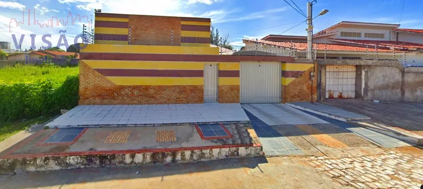 Foto 1 de Casa com 4 Quartos à venda, 270m² em Presidente Costa e Silva, Mossoró