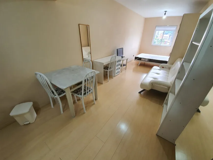 Foto 1 de Apartamento com 1 Quarto para alugar, 30m² em Vila Clementino, São Paulo