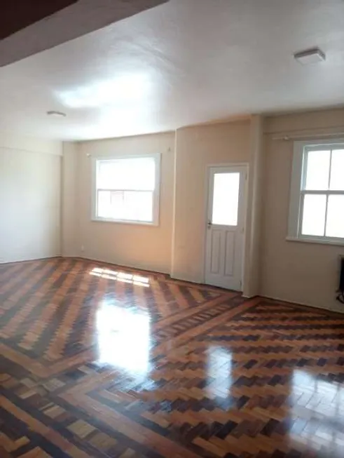 Foto 1 de Apartamento com 3 Quartos à venda, 136m² em Centro, Pelotas