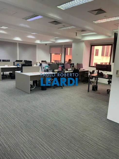 Foto 1 de Ponto Comercial com 3 Quartos à venda, 98m² em Itaim Bibi, São Paulo