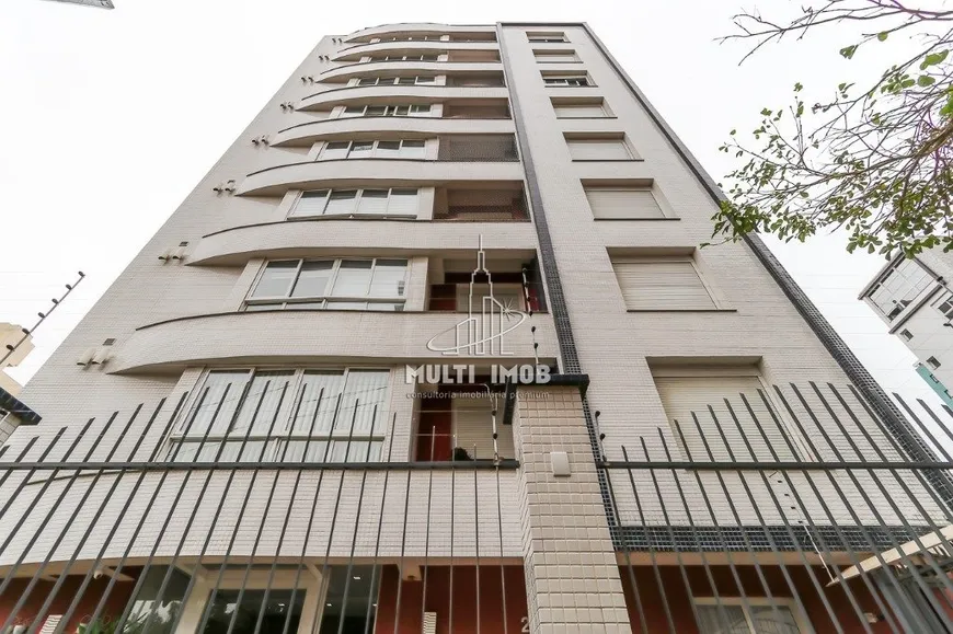 Foto 1 de Apartamento com 2 Quartos à venda, 73m² em Passo da Areia, Porto Alegre