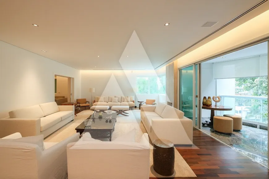 Foto 1 de Apartamento com 4 Quartos para alugar, 500m² em Itaim Bibi, São Paulo
