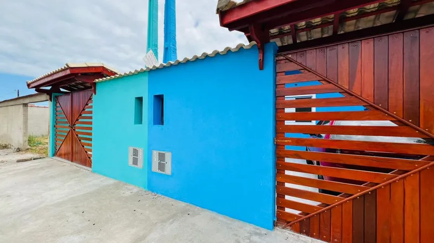 Foto 1 de Casa com 2 Quartos à venda, 60m² em Jardim Guacyra, Itanhaém