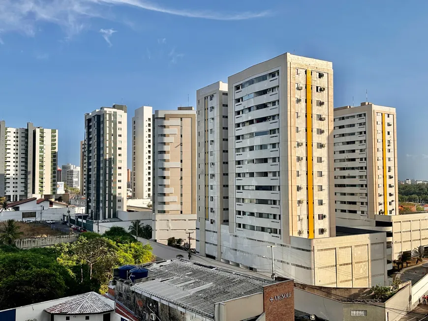 Foto 1 de Apartamento com 1 Quarto para alugar, 50m² em Ponta Do Farol, São Luís