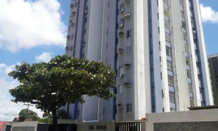 Foto 1 de Apartamento com 3 Quartos à venda, 104m² em Prado, Maceió