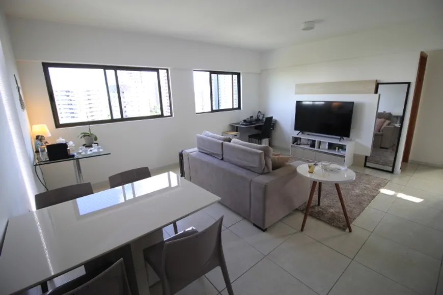 Foto 1 de Apartamento com 2 Quartos à venda, 62m² em Tamarineira, Recife