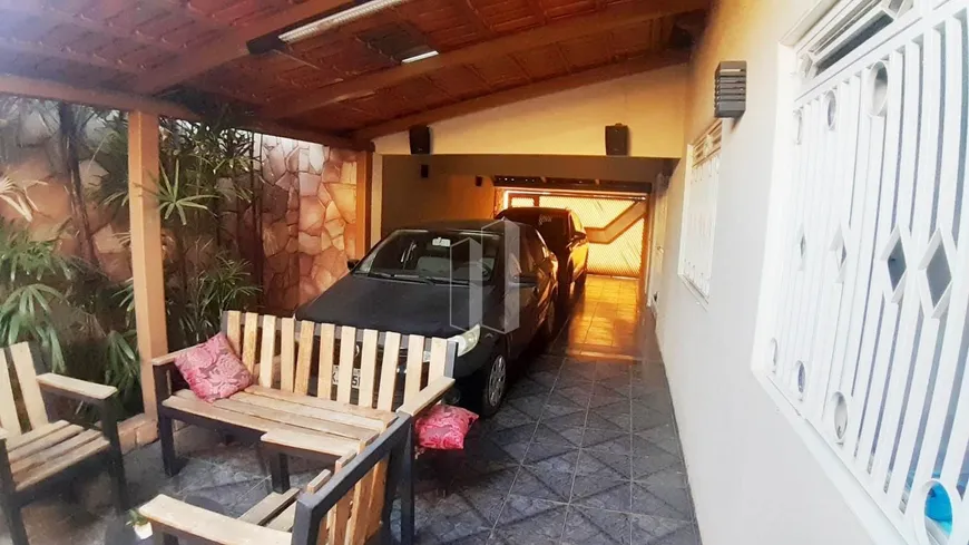 Foto 1 de Casa com 3 Quartos à venda, 302m² em Jardim Santo Antônio, Goiânia