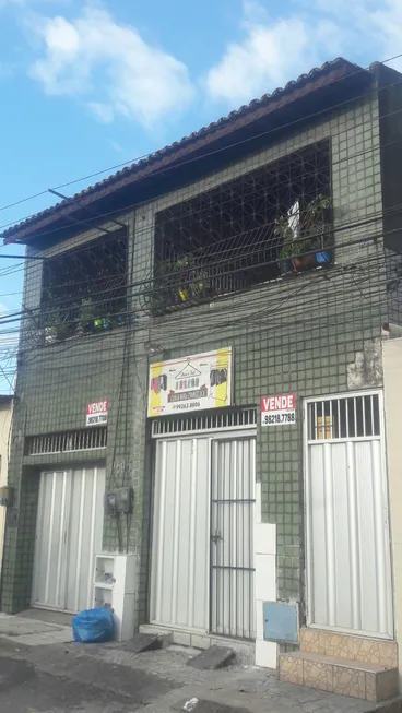 Foto 1 de Sobrado com 7 Quartos à venda, 294m² em Itaoca, Fortaleza