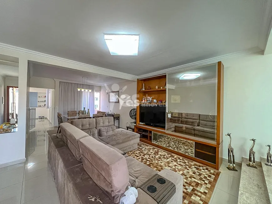 Foto 1 de Casa com 3 Quartos à venda, 259m² em Santa Maria, Santo André