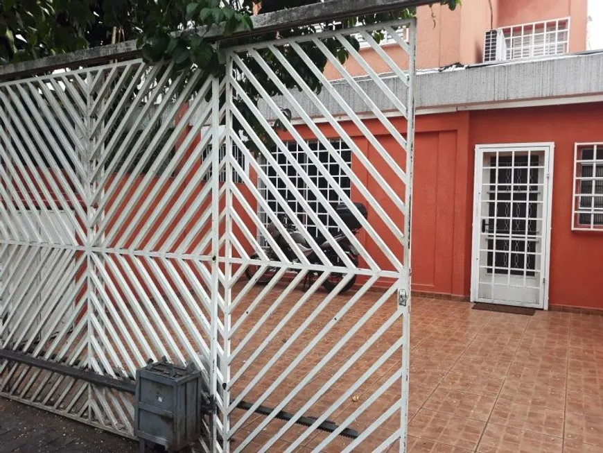 Foto 1 de Casa com 2 Quartos à venda, 144m² em Vila Campesina, Osasco