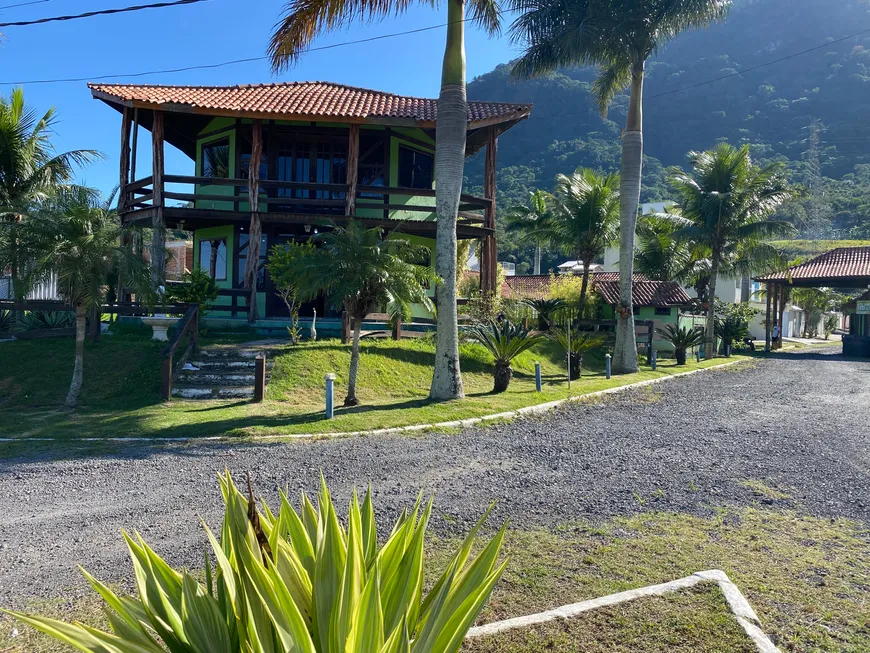 Foto 1 de Casa com 4 Quartos à venda, 250m² em Itacuruça, Mangaratiba