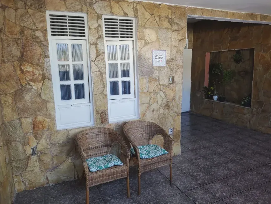 Foto 1 de Casa com 2 Quartos à venda, 70m² em Imbuí, Salvador