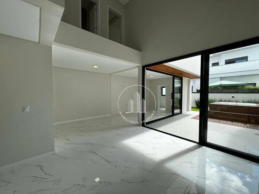 Foto 1 de Casa de Condomínio com 3 Quartos à venda, 190m² em Beira Rio, Biguaçu