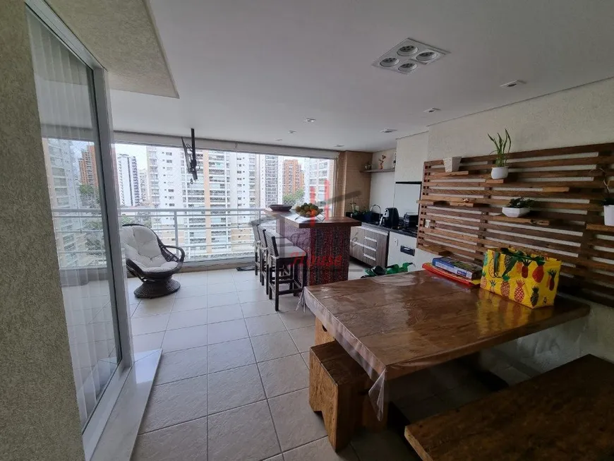Foto 1 de Apartamento com 3 Quartos para alugar, 178m² em Tatuapé, São Paulo
