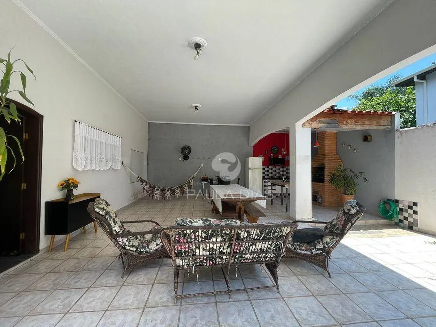 Foto 1 de Sobrado com 3 Quartos à venda, 254m² em Vila Santa Rita, Sorocaba