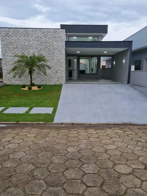 Foto 1 de Casa de Condomínio com 3 Quartos à venda, 143m² em Jardim Marcia, Peruíbe