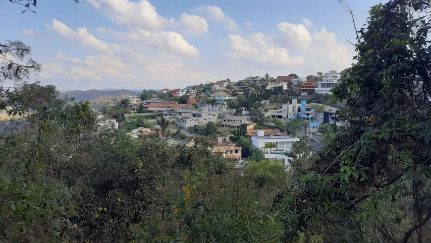 Foto 1 de Lote/Terreno à venda, 1010m² em Vila Castela , Nova Lima