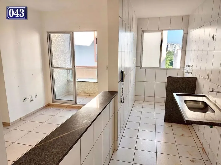 Foto 1 de Apartamento com 3 Quartos à venda, 66m² em São Vicente, Londrina