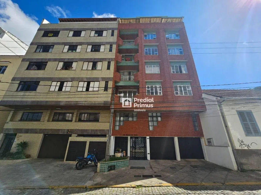 Foto 1 de Apartamento com 3 Quartos à venda, 144m² em Centro, Nova Friburgo