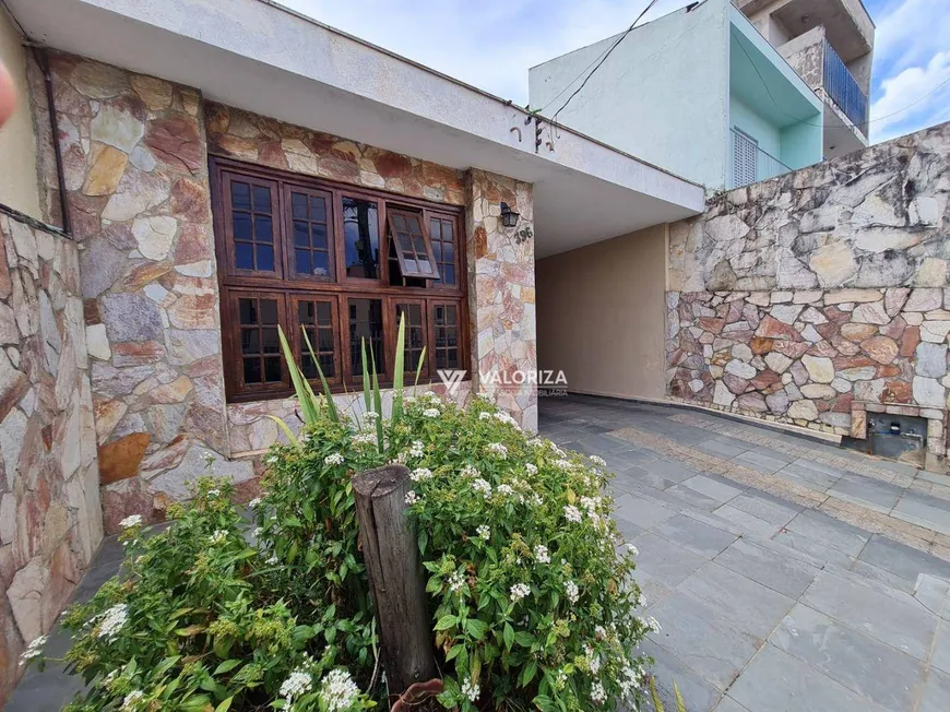 Foto 1 de Casa com 2 Quartos à venda, 131m² em Vila Jardini, Sorocaba