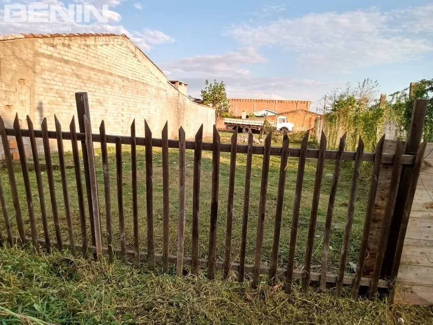 Foto 1 de Lote/Terreno à venda em Pitangueiras, Canoas