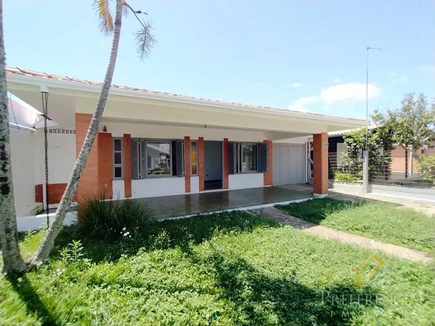 Foto 1 de Casa com 3 Quartos à venda, 130m² em Centro, Xangri-lá