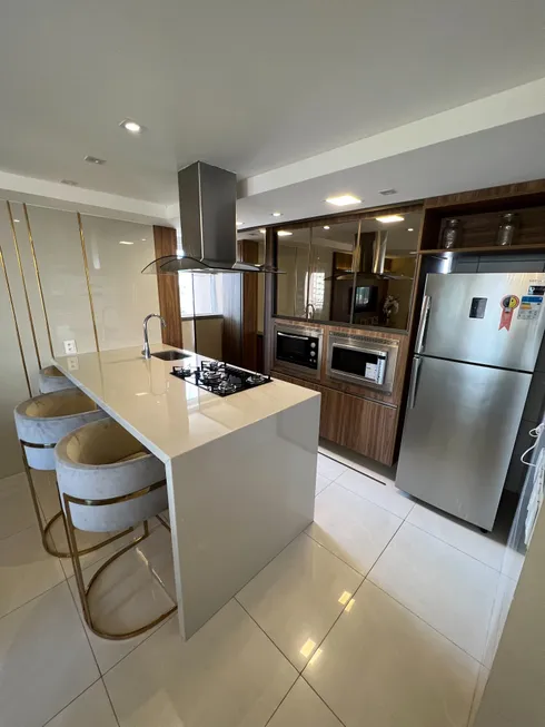 Foto 1 de Apartamento com 2 Quartos para alugar, 70m² em Papicu, Fortaleza