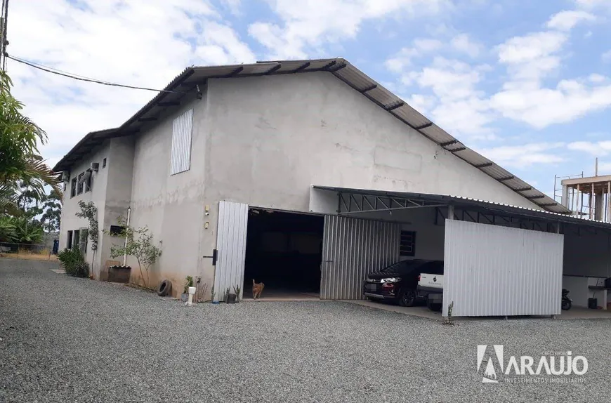 Foto 1 de Galpão/Depósito/Armazém à venda, 765m² em Escalvado, Navegantes