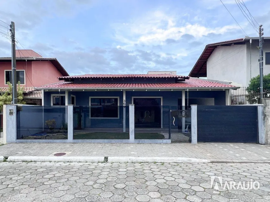 Foto 1 de Casa com 4 Quartos à venda, 90m² em São Vicente, Itajaí