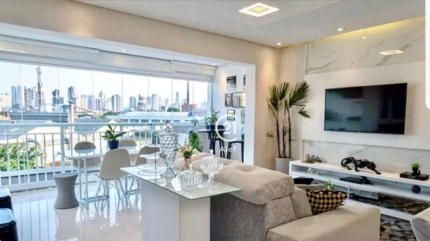 Foto 1 de Apartamento com 2 Quartos à venda, 76m² em Água Branca, São Paulo