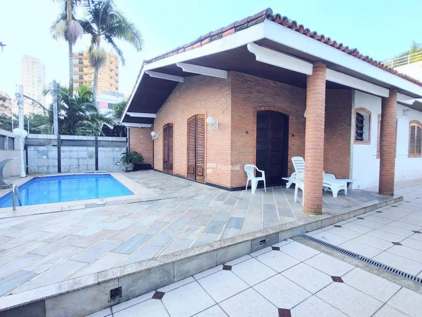 Foto 1 de Casa com 3 Quartos à venda, 310m² em Enseada, Guarujá
