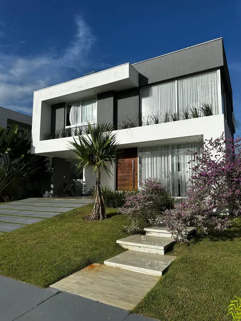 Foto 1 de Casa de Condomínio com 3 Quartos para venda ou aluguel, 303m² em Alphaville Litoral Norte 3, Camaçari