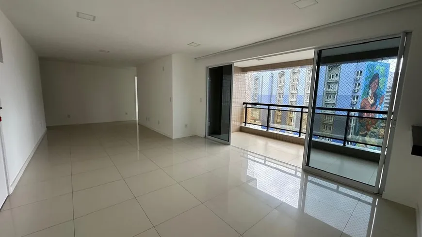 Foto 1 de Apartamento com 4 Quartos à venda, 163m² em Meireles, Fortaleza