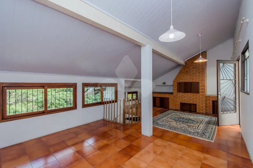 Foto 1 de Casa com 4 Quartos à venda, 157m² em Petrópolis, Porto Alegre