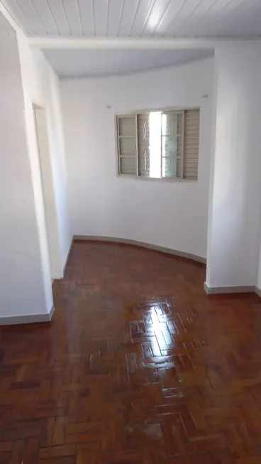 Foto 1 de Casa com 1 Quarto para alugar, 75m² em Vila Carrão, São Paulo