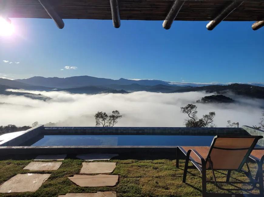 Foto 1 de Lote/Terreno à venda em Acuruí, Itabirito