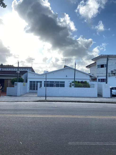 Foto 1 de Casa com 4 Quartos à venda, 175m² em Imbiribeira, Recife