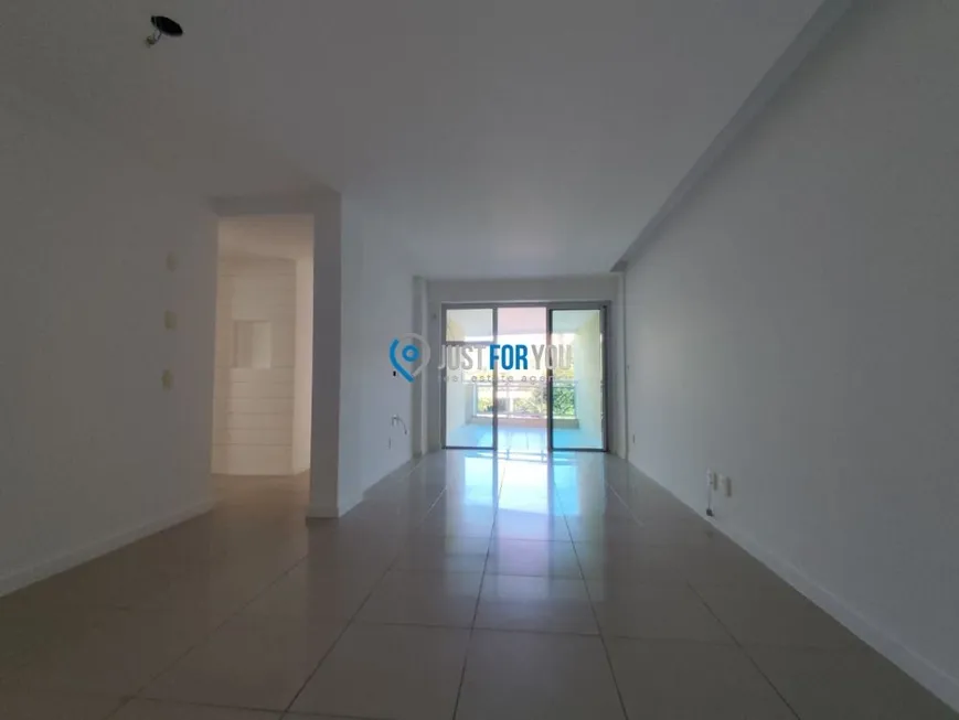 Foto 1 de Apartamento com 3 Quartos para alugar, 110m² em Barra da Tijuca, Rio de Janeiro